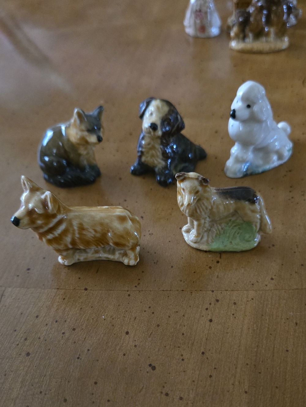 5 Vintage Red Rose Tea Figurines Wade Whimsies